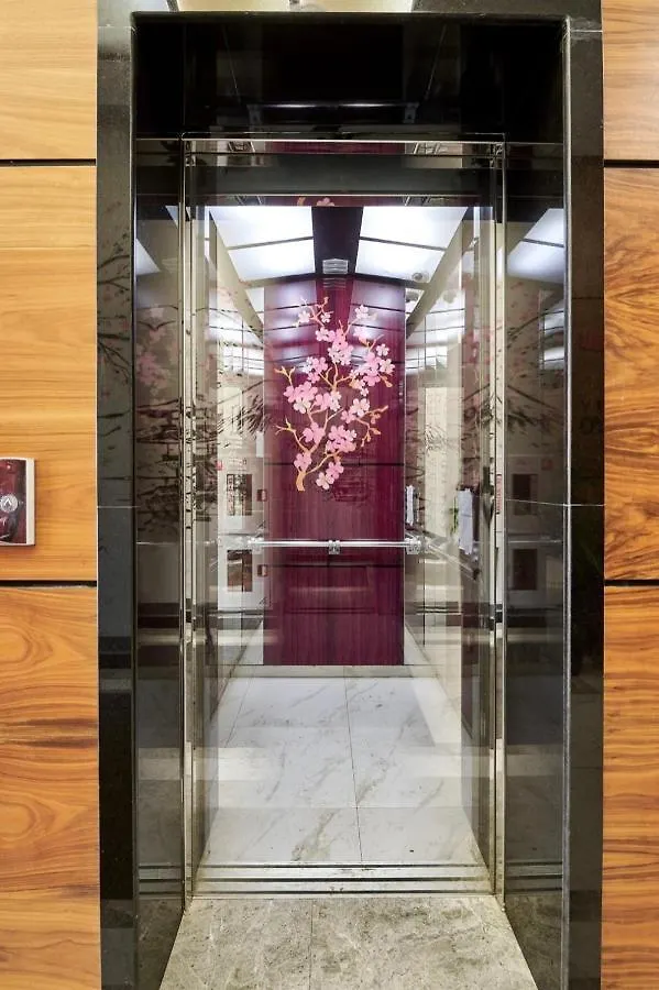 Raisson Ahotel D90 阿斯坦纳 公寓